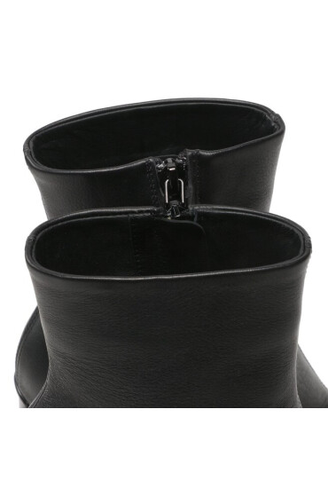 Calvin Klein Боти Curved Stil Ankle Boot 80 HW0HW01240 Ck Black BAX - Mera.bg