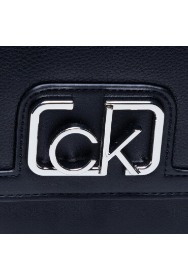Calvin Klein Дамска чанта - Mera.bg