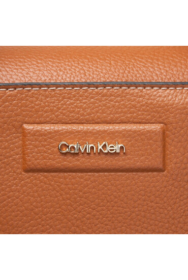 Calvin Klein Дамска чанта - Mera.bg