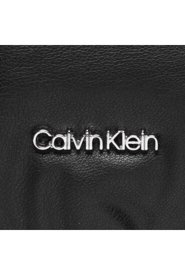 Calvin Klein Дамска чанта - Mera.bg
