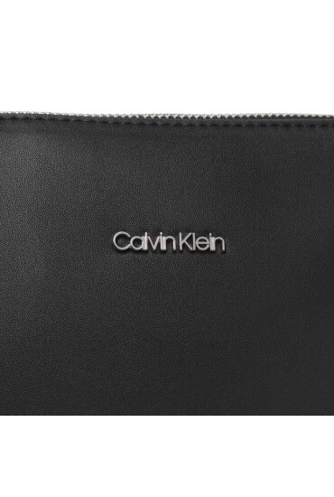 Calvin Klein Дамска чанта - Mera.bg