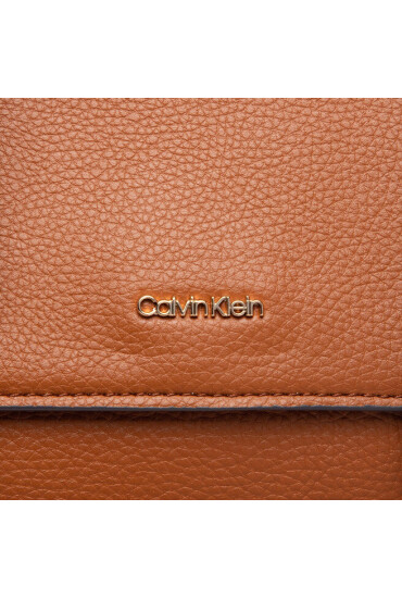 Calvin Klein Дамска чанта Ck Elevated Satchel Md K60K609852 HJJ - Mera.bg