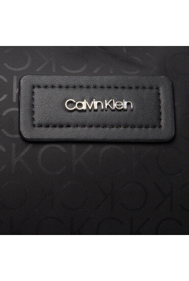 Calvin Klein Дамска чанта - Mera.bg