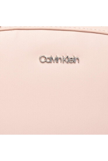 Calvin Klein Дамска чанта - Mera.bg