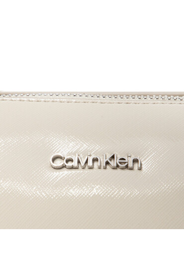 Calvin Klein Дамска чанта Ck Must Cylinder Crossbody Saff K60K609890 Бежов - Mera.bg