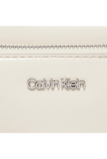 Calvin Klein Дамска чанта Ck Must Camera Bag Lg Saffiano K60K609888 Бежов - Mera.bg