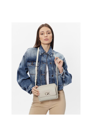 Calvin Klein Дамска чанта - Mera.bg