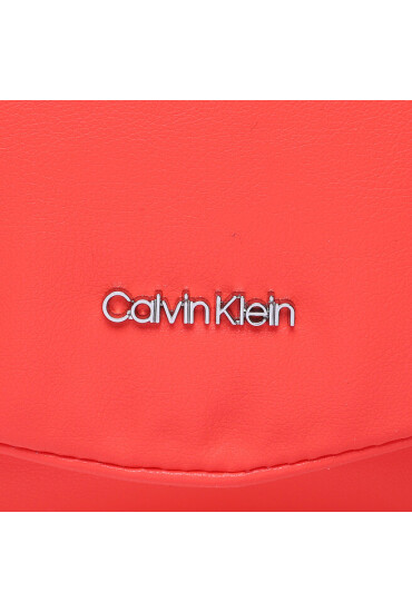 Calvin Klein Дамска чанта - Mera.bg