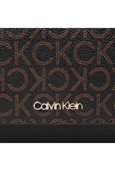 Calvin Klein Дамска чанта - Mera.bg
