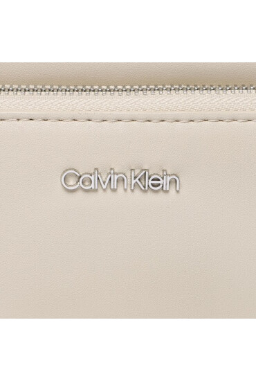 Calvin Klein Дамска чанта Ck Must Camera Bag W/Pckt Lg K60K608410 PEA - Mera.bg
