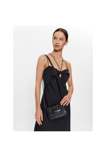 Calvin Klein Дамска чанта Bar Hardware Crossbody K60K610732 Черен - Mera.bg