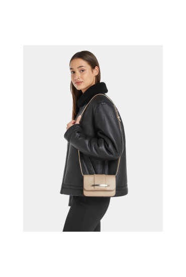 Calvin Klein Дамска чанта Bar Hardware Crossbody K60K611078 Бежов - Mera.bg