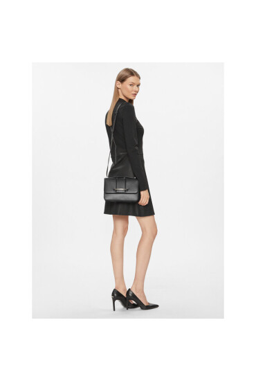 Calvin Klein Дамска чанта Bar Hardware Shoulder Mag Md K60K610734 BAX - Mera.bg