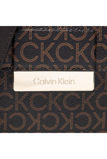Calvin Klein Дамска чанта Ck Core Saddle Bag Sm Mono K60K609415 0HD - Mera.bg