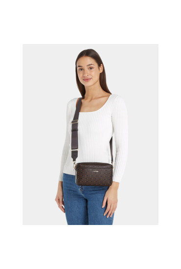 Calvin Klein Дамска чанта Ck Must Camera Bag W/Pckt-Mono K60K611284 Brown Mono 0HD - Mera.bg