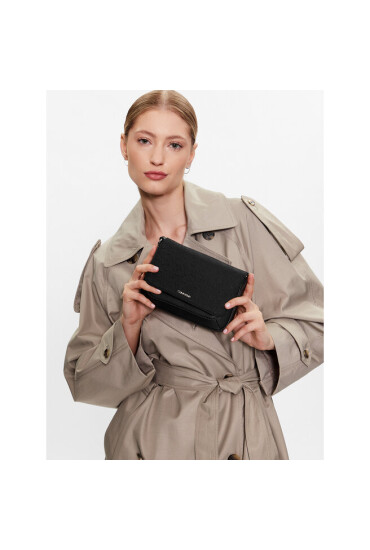 Calvin Klein Дамска чанта Ck Must Crossbody Jq K60K610632 Черен - Mera.bg