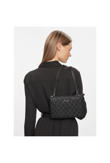 Calvin Klein Дамска чанта Ck Must Ew Xbody Mono K60K609417 Черен - Mera.bg