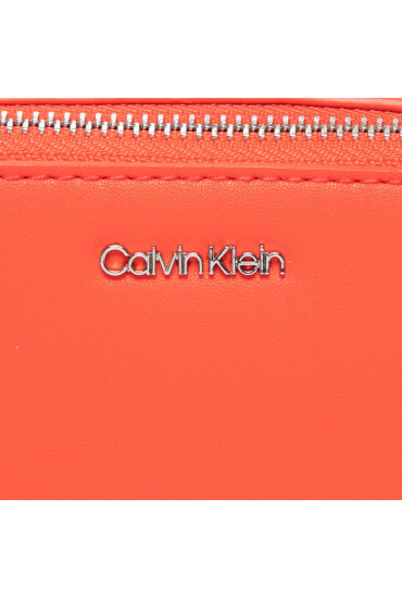 Calvin Klein Дамска чанта Ck Must Mini Bag K60K609909 Deep Orange SNX - Mera.bg