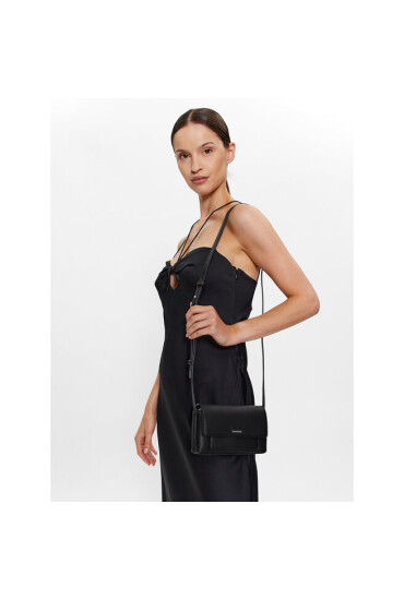 Calvin Klein Дамска чанта Ck Must Mini Bag K60K610780 Черен - Mera.bg