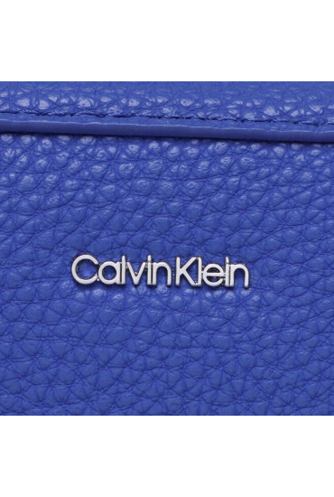 Calvin Klein Дамска чанта Ck Must Plus Camera Bag K60K610452 CG5 - Mera.bg