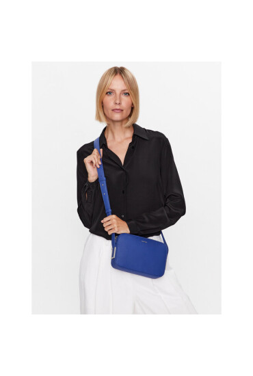 Calvin Klein Дамска чанта Ck Must Plus Camera Bag K60K610452 CG5 - Mera.bg