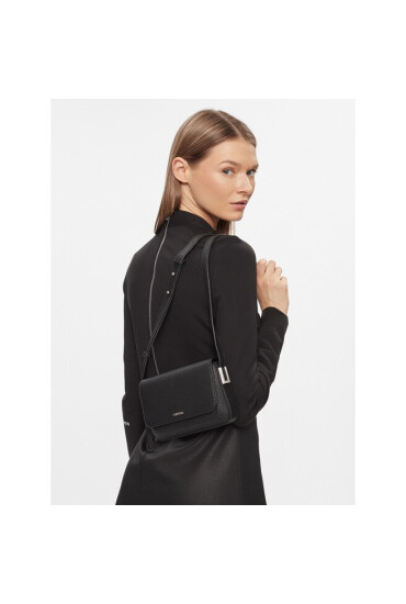 Calvin Klein Дамска чанта Ck Must Plus Crossbody K60K610619 Черен - Mera.bg