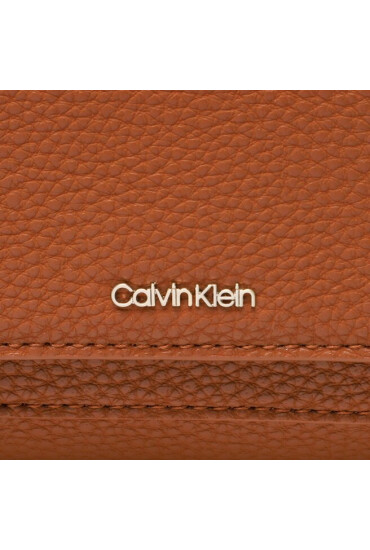 Calvin Klein Дамска чанта Ck Must Plus Crossbody K60K610619 Кафяв - Mera.bg