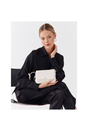 Calvin Klein Дамска чанта Ck Must Plus Crossbody K60K610619 YAF - Mera.bg