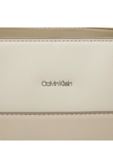 Calvin Klein Дамска чанта Ck Must K60K611454 Бежов - Mera.bg