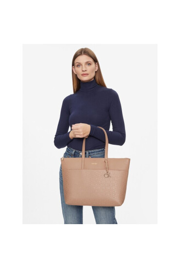 Calvin Klein Дамска чанта Ck Must Shopper Lg Epi Mono K60K609875 Бежов - Mera.bg