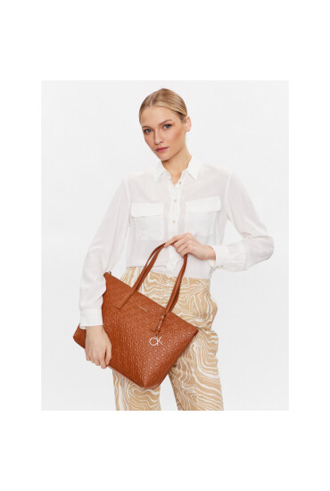 Calvin Klein Дамска чанта Ck Must Shopper Md Embossed Mono K60K610274 Кафяв - Mera.bg