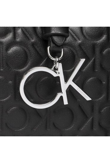 Calvin Klein Дамска чанта Ck Must Shopper Mid Embossed Mono K60K610274 BAX - Mera.bg