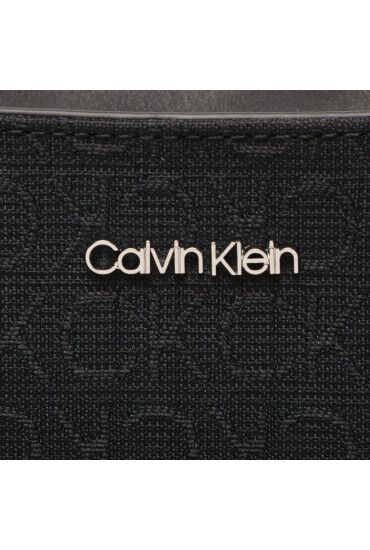 Calvin Klein Дамска чанта Ck Must Shoulder Bag Mid Jq K60K610630 BAX - Mera.bg
