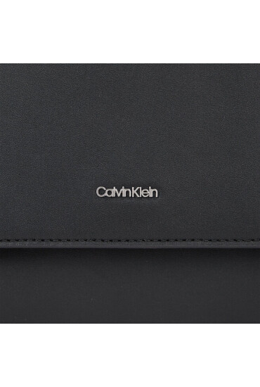 Calvin Klein Дамска чанта Ck Must Top Handle Tote W/Flap K60K611043 Черен - Mera.bg