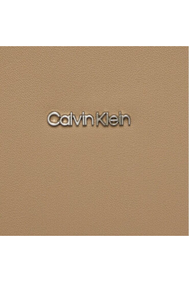 Calvin Klein Дамска чанта Ck Must Tote Md K60K611441 Бежов - Mera.bg