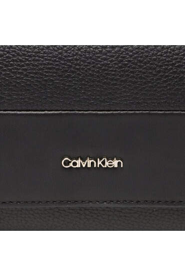 Calvin Klein Дамска чанта Daily Dressed Crossbody K60K610437 BAX - Mera.bg
