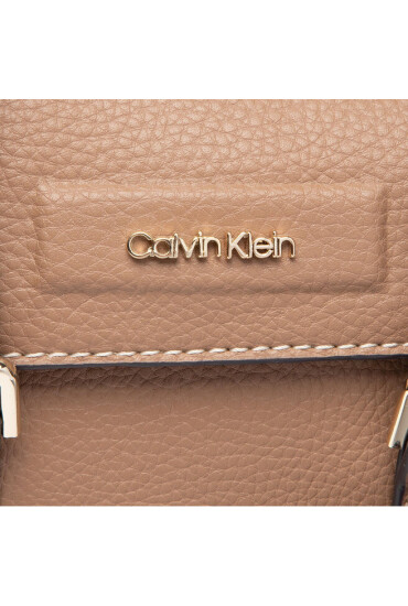 Calvin Klein Дамска чанта Dressed Mini Tote W Flap K60K609691 GEZ - Mera.bg