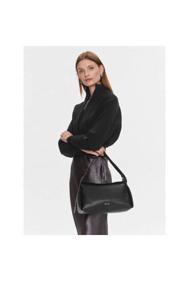 Calvin Klein Дамска чанта Gracie Shoulder Bag K60K611341 Черен - Mera.bg