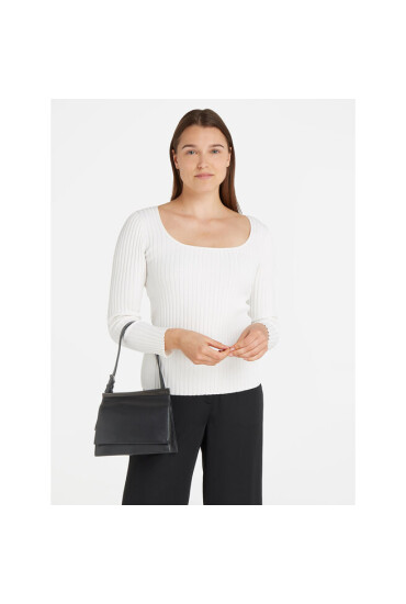 Calvin Klein Дамска чанта Metal Edge Shldr Bag Sm W/ Flap K60K611172 Черен - Mera.bg