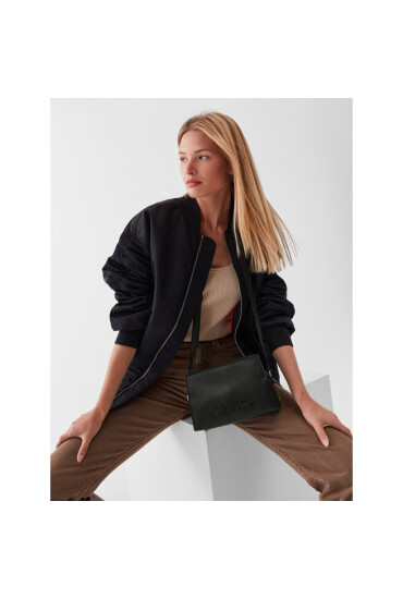 Calvin Klein Дамска чанта Neat Crossbody K60K610438 BAX - Mera.bg