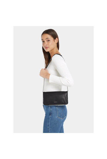 Calvin Klein Дамска чанта Puffed Crossbody Sm K60K611070 Черен - Mera.bg