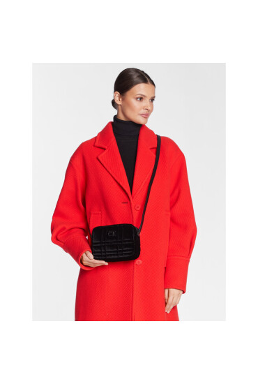 Calvin Klein Дамска чанта Re-Lock Camera Bag Velvet K60K610203 BAX - Mera.bg