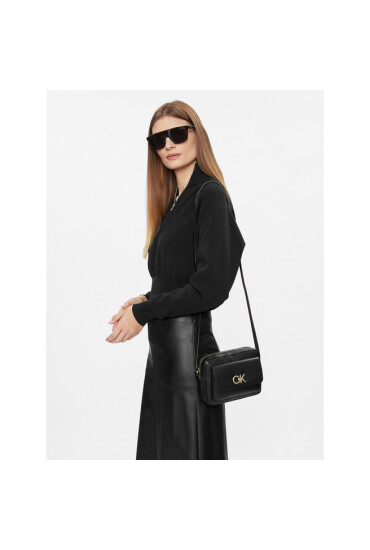 Calvin Klein Дамска чанта Re-Lock Camera Bag W/Flap K60K611083 Черен - Mera.bg
