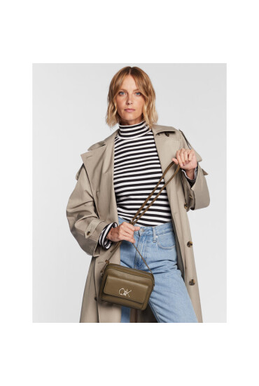 Calvin Klein Дамска чанта Re-Lock Camera Bag With Flap Pbl K60K609397 LBB - Mera.bg