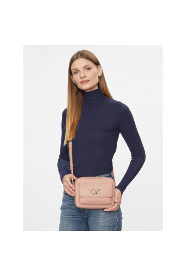 Calvin Klein Дамска чанта Re-Lock Camera Bag With Flap Pbl K60K609397 Розов - Mera.bg