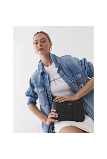 Calvin Klein Дамска чанта Re-Lock Quil Camera Bag Nyl K60K610640 BAX - Mera.bg