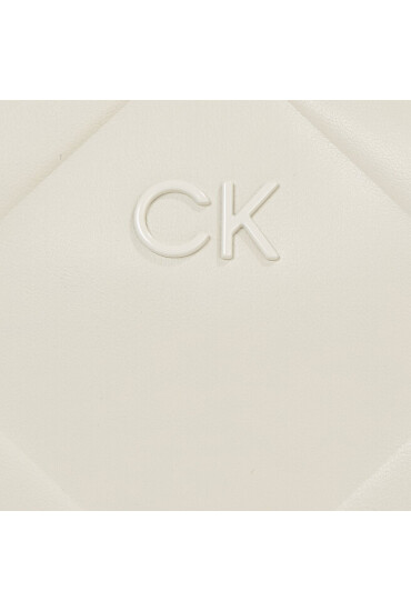 Calvin Klein Дамска чанта Re-Lock Quilt Camera Bag K60K610767 Dk Ecru PC4 - Mera.bg