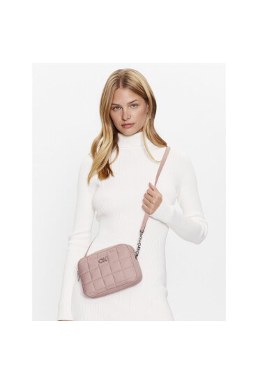 Calvin Klein Дамска чанта Re-Lock Quilt Camera Nyl K60K610640 Розов - Mera.bg