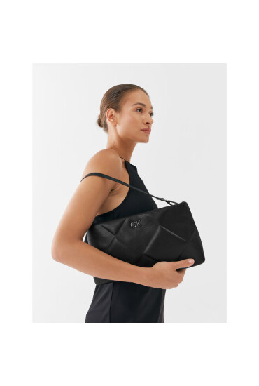 Calvin Klein Дамска чанта Re-Lock Quilt Conv Clutch K60K610771 BAX - Mera.bg