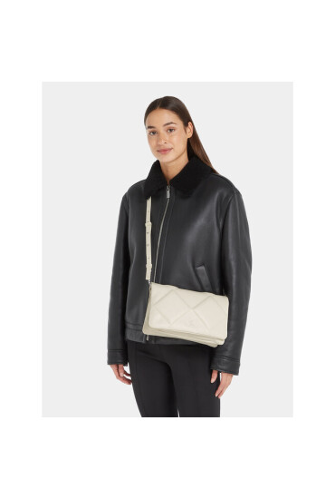 Calvin Klein Дамска чанта Re-Lock Quilt Shoulder Bag K60K611021 Бял - Mera.bg